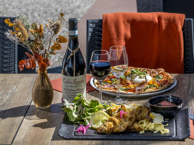 Pizza du Chef et escalope de veau à la milanaise